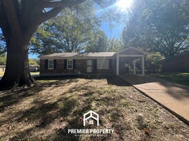3373 Elk Point Dr in Memphis, TN - Building Photo