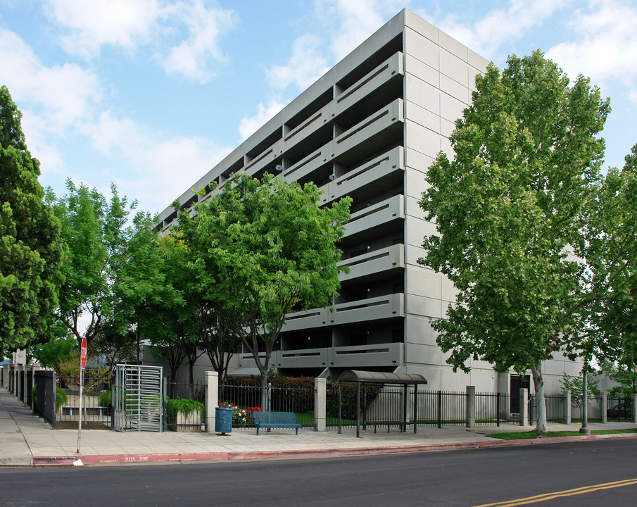 Fresno Silvercrest in Fresno, CA - Building Photo