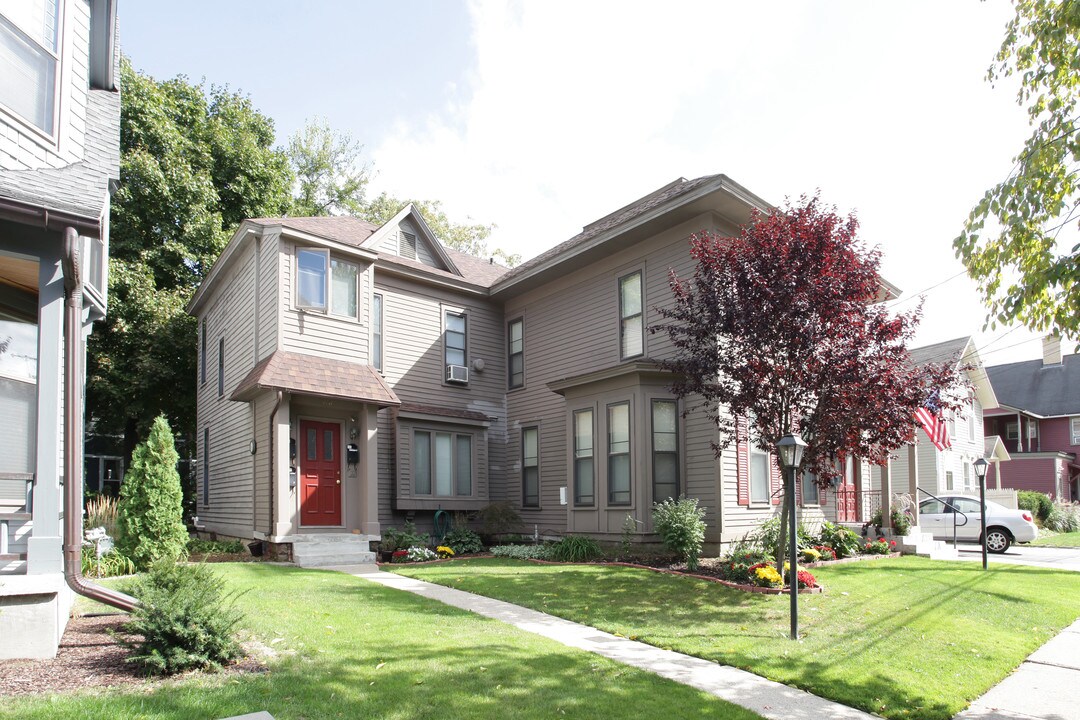 114 Union Ave NE in Grand Rapids, MI - Building Photo