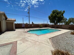 2184 E 27th Ln in Yuma, AZ - Building Photo - Building Photo