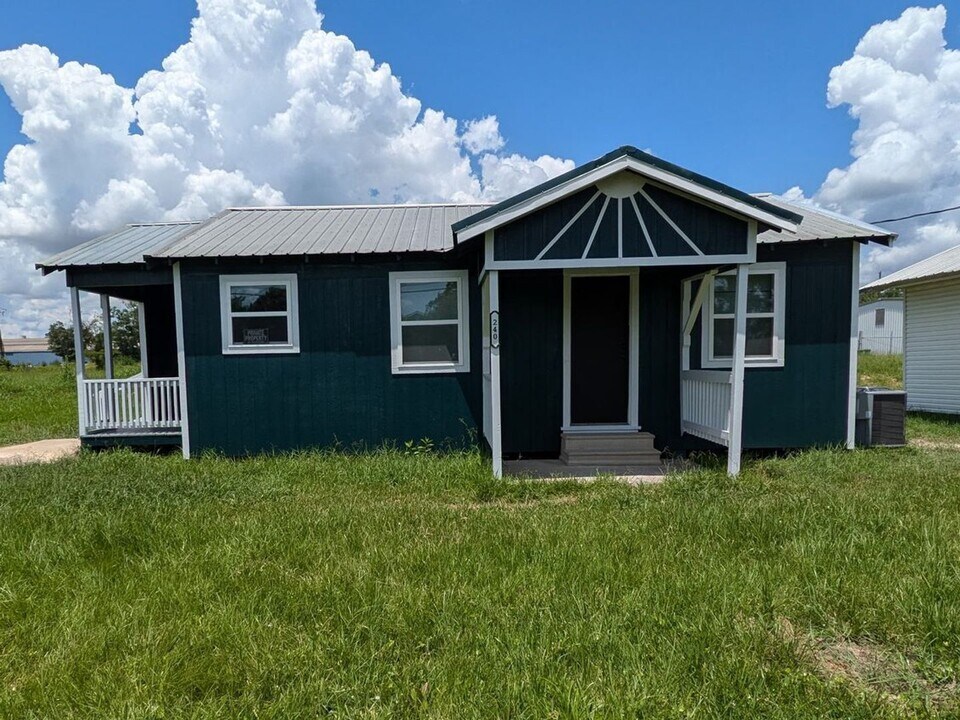 240 Moreland St in Vidor, TX - Building Photo