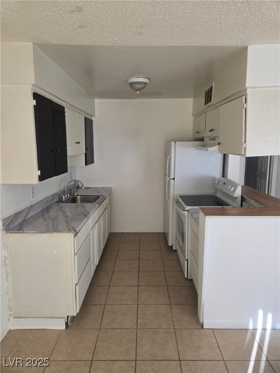 property at 537 Calcaterra Cir