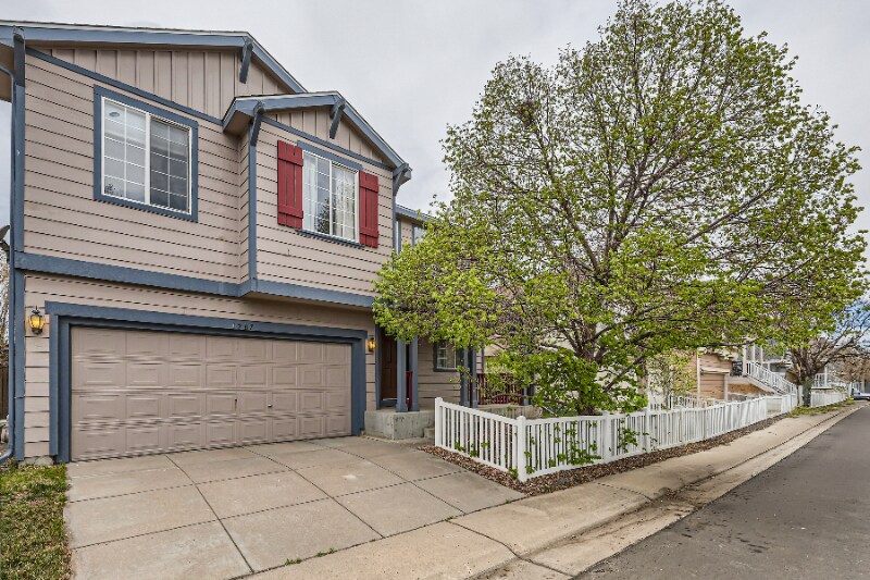 1287 S Beeler Ct in Denver, CO - Building Photo