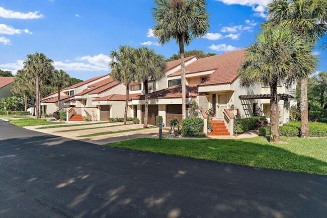 101 Sea Oats Dr in Juno Beach, FL - Building Photo - Building Photo