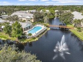 174 Pebble Shores Dr in Naples, FL - Building Photo
