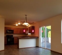 1522 Davis Ave in Renton, WA - Foto de edificio - Building Photo