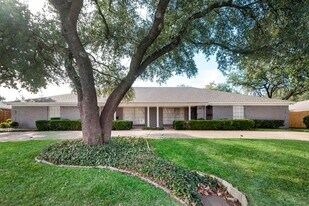 3106 Overton Park Dr W in Fort Worth, TX - Building Photo