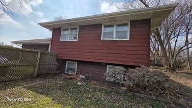 2420 63rd St in Downers Grove, IL - Building Photo - Building Photo