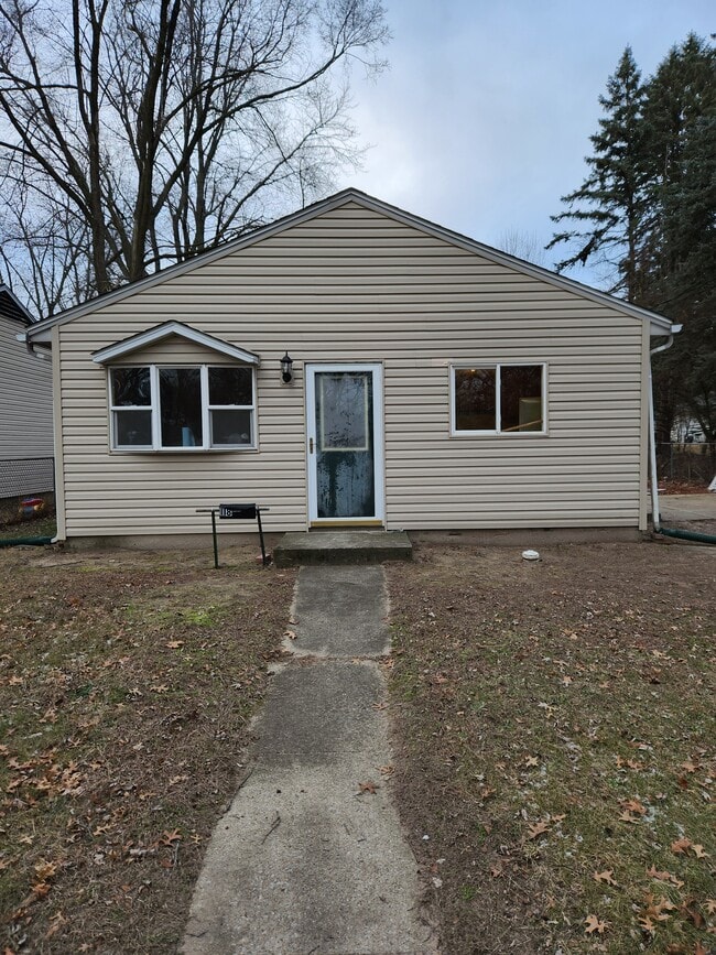 property at 118 Ruby Ct