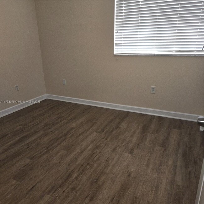 2665 NE 4th St in Homestead, FL - Building Photo - Building Photo