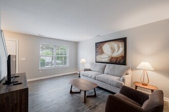 Landings at Cedar Creek in Monroe, MI - Foto de edificio - Interior Photo