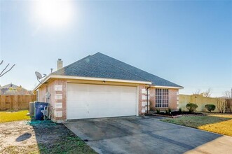 102 Arabian Rd in Waxahachie, TX - Building Photo - Building Photo