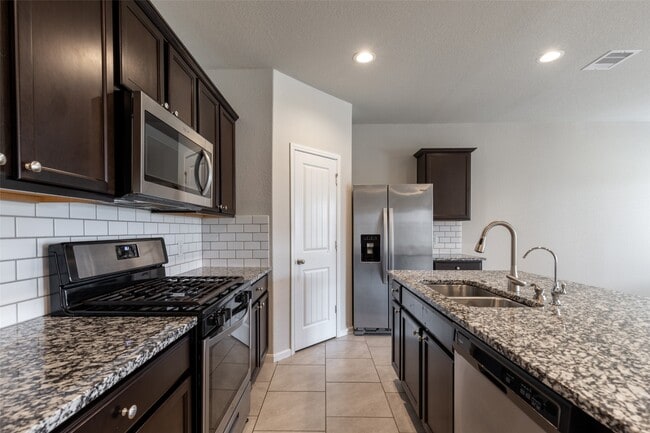 3327 Sumac Dr in Park Row, TX - Building Photo - Building Photo