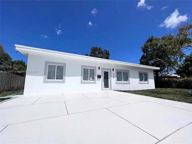 730 Alabama Ave in Fort Lauderdale, FL - Building Photo - Building Photo