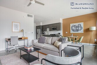 11120 Chandler Blvd-Unit -FL1-ID1221 in Los Angeles, CA - Building Photo - Building Photo