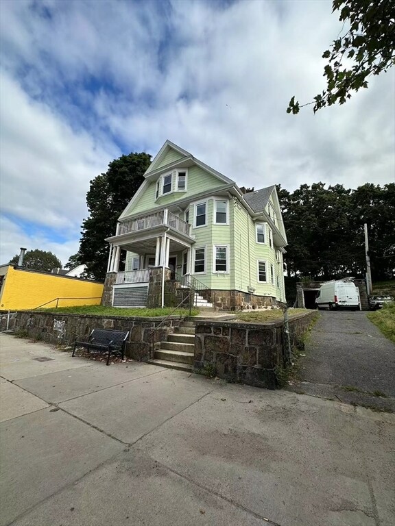 582 Cambridge St, Unit 2 in Boston, MA - Building Photo - Building Photo