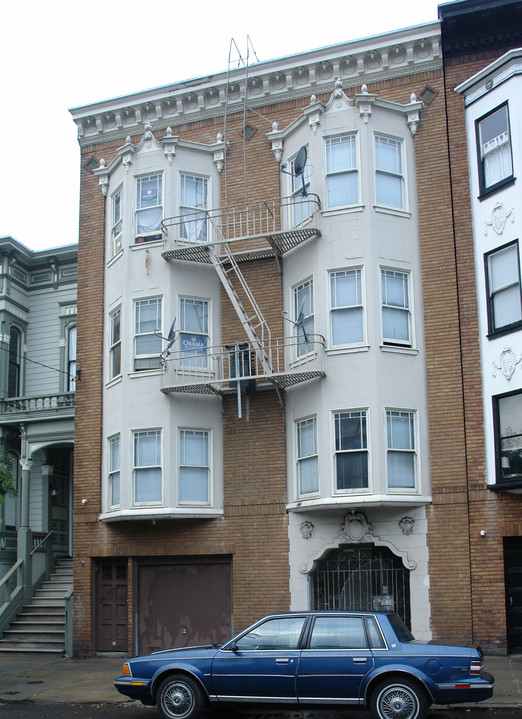 535 Broderick St in San Francisco, CA - Building Photo