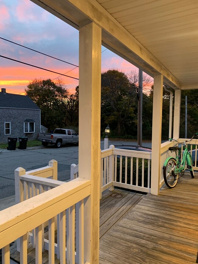 5 Cordage St, Unit 3 in Plymouth, MA - Foto de edificio - Building Photo