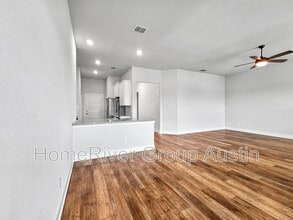 216 Lt. John Decker Dr in San Marcos, TX - Building Photo - Building Photo