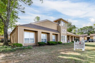 Pheasant Run in Tulsa, OK - Foto de edificio - Building Photo