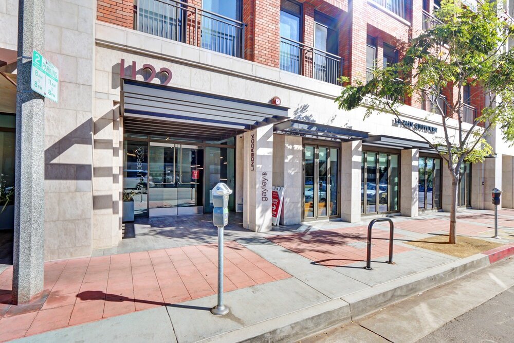 1122 Gayley Ave in Los Angeles, CA - Foto de edificio