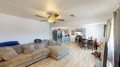 410 Arapaho Trail in Alamogordo, NM - Building Photo - Building Photo