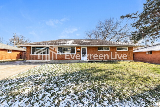 property at 5336 Naples Dr