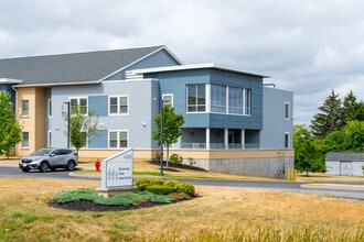 Rochester View Apartments in Henrietta, NY - Building Photo - Building Photo