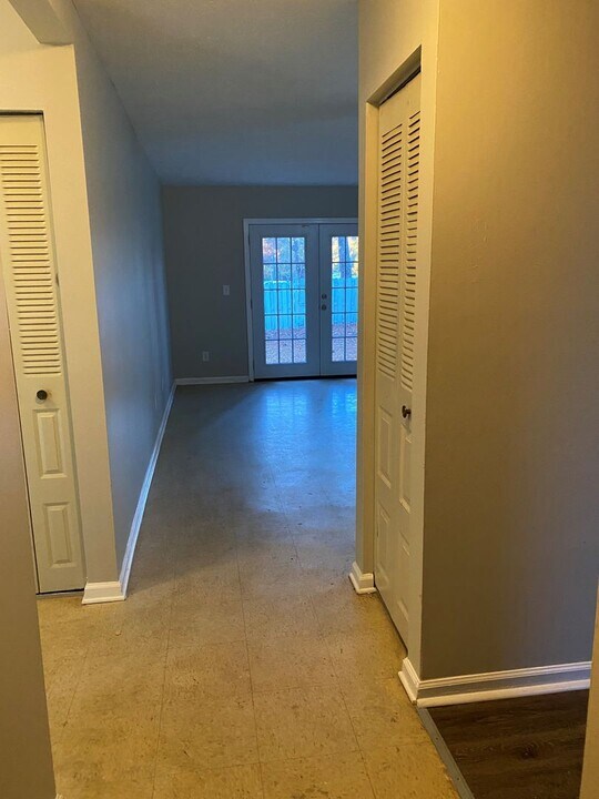 209 Sheraton Ct in Mcdonough, GA - Foto de edificio