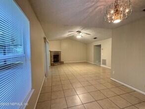 8031 Cumberland Gap Trail in Jacksonville, FL - Building Photo - Building Photo