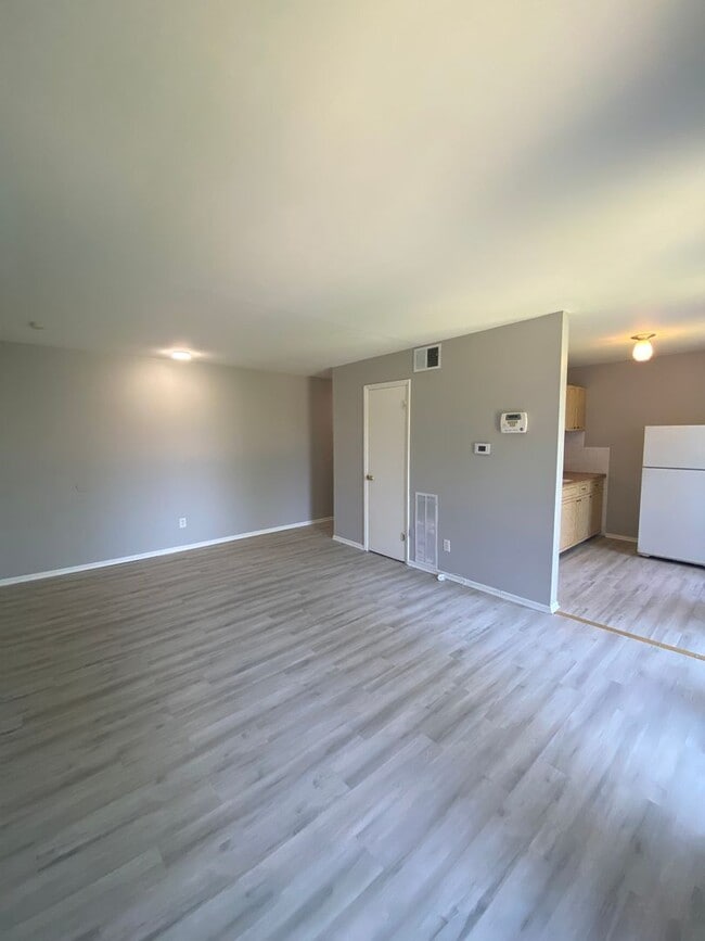 175 Reeb Ln in Florissant, MO - Building Photo - Building Photo