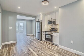 237 Whiton St in Jersey City, NJ - Building Photo - Building Photo