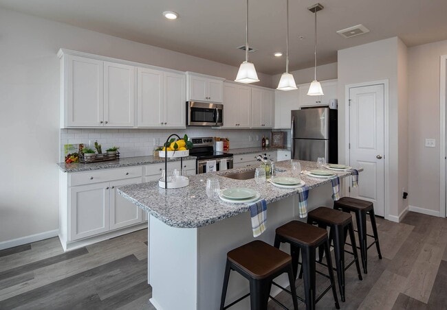 Crest at Burkitt Ridge Apartments and Townhomes in Cane Ridge, TN - Building Photo - Building Photo