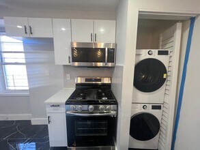 750 N Broad St in Elizabeth, NJ - Foto de edificio - Building Photo