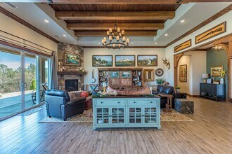 340 Stinson Loop in Redding, CA - Building Photo - Building Photo