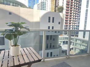 601 NE 23rd St, Unit 901 in Miami, FL - Building Photo - Building Photo
