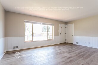 2727 S Stuart St in Denver, CO - Foto de edificio - Building Photo