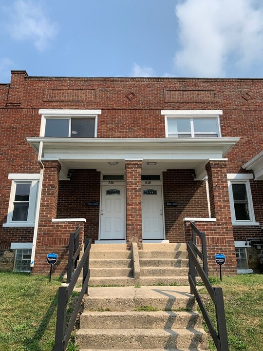 812 E Whittier St in Columbus, OH - Building Photo