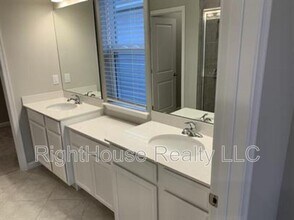 3638 Lazy River Ter in Sanford, FL - Building Photo - Building Photo