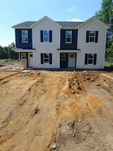 1036 Johnson St in Raeford, NC - Building Photo - Building Photo