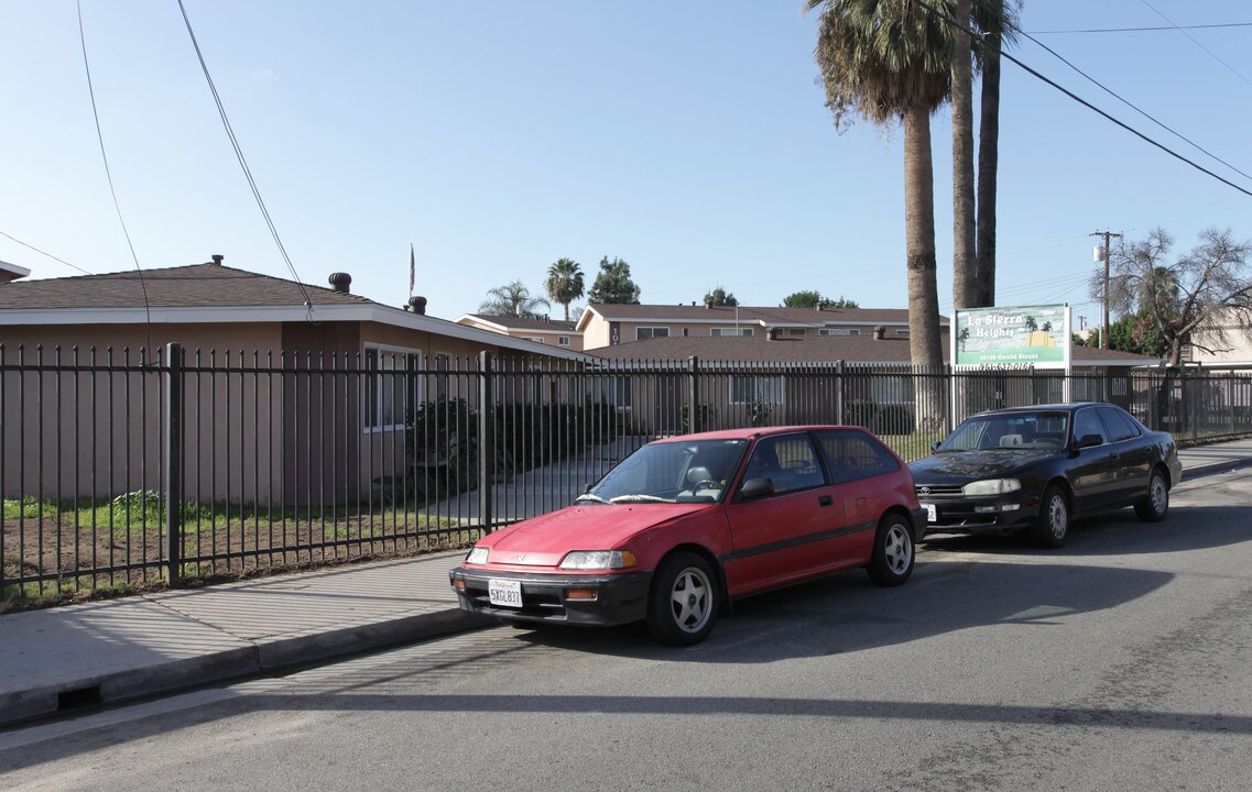 La Sierra Heights Apartments in Riverside, CA - Building Photo