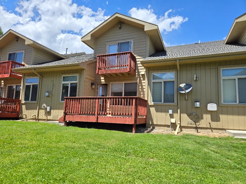 300 Far View Dr in Estes Park, CO - Foto de edificio