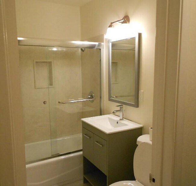 91 Lausanne Ave in Daly City, CA - Building Photo - Building Photo