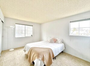 14434 E Colorado Dr, Unit 203 in Aurora, CO - Building Photo - Building Photo