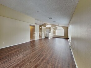 893 Ferry Landing Ln in Orlando, FL - Foto de edificio - Building Photo