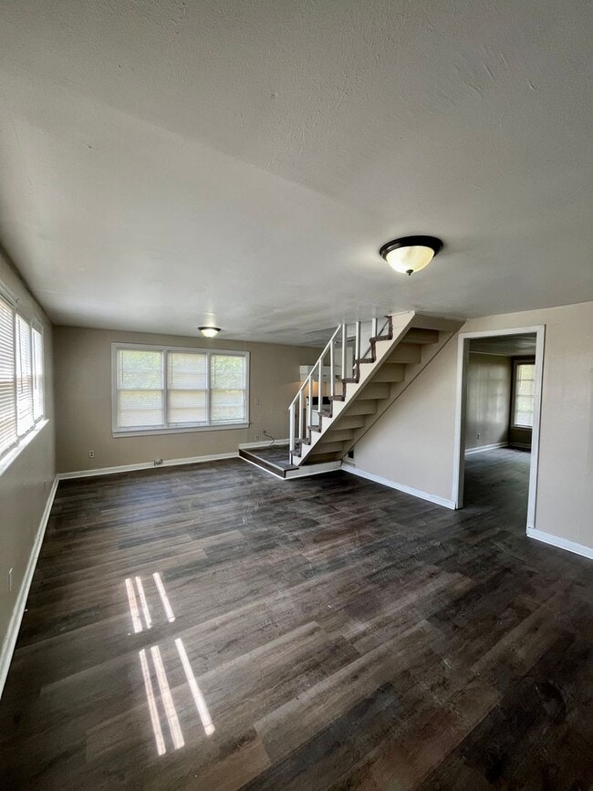 property at 6 Marie St