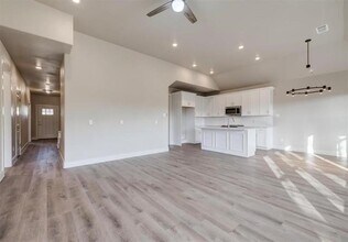 100 Hackberry Ln in Roanoke, TX - Building Photo - Building Photo