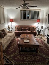 8961 S Hollybrook Blvd in Pembroke Pines, FL - Building Photo - Building Photo