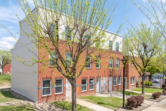 Villas Del Caribe in Philadelphia, PA - Building Photo - Building Photo