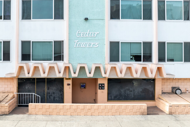 Cedar Towers in Long Beach, CA - Building Photo - Building Photo